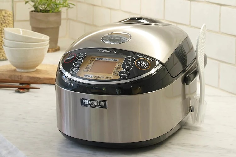 5 Best Rice Cookers Reviewed for 2023